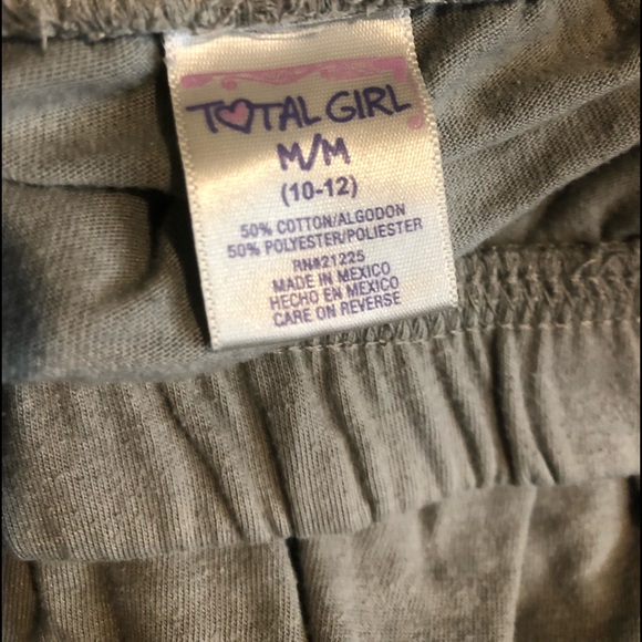 Grey skirt - Picture 3 of 3